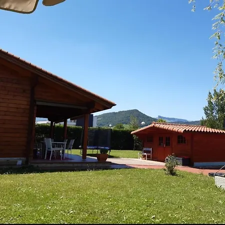 Lurra Hébergement de vacances *
